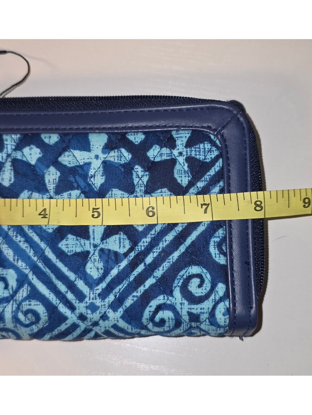 Vera Bradley Women's Wristlet, Signature Cotton - Picture 4 of 7